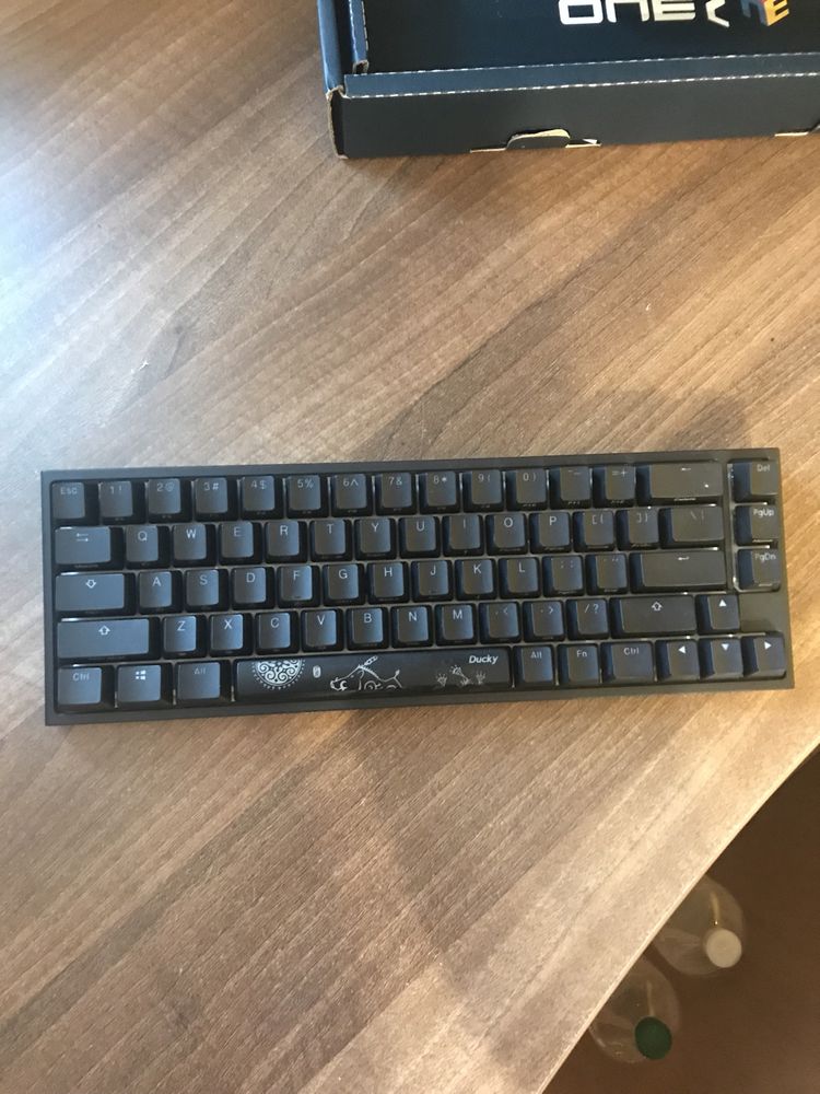 Ducky sf one 2 клавиатура