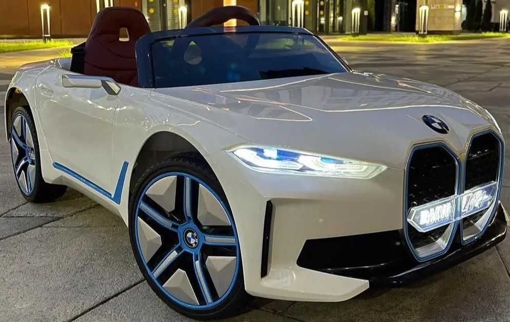 Pojazd Na Akumulator BMW I4 z napędem 4x4