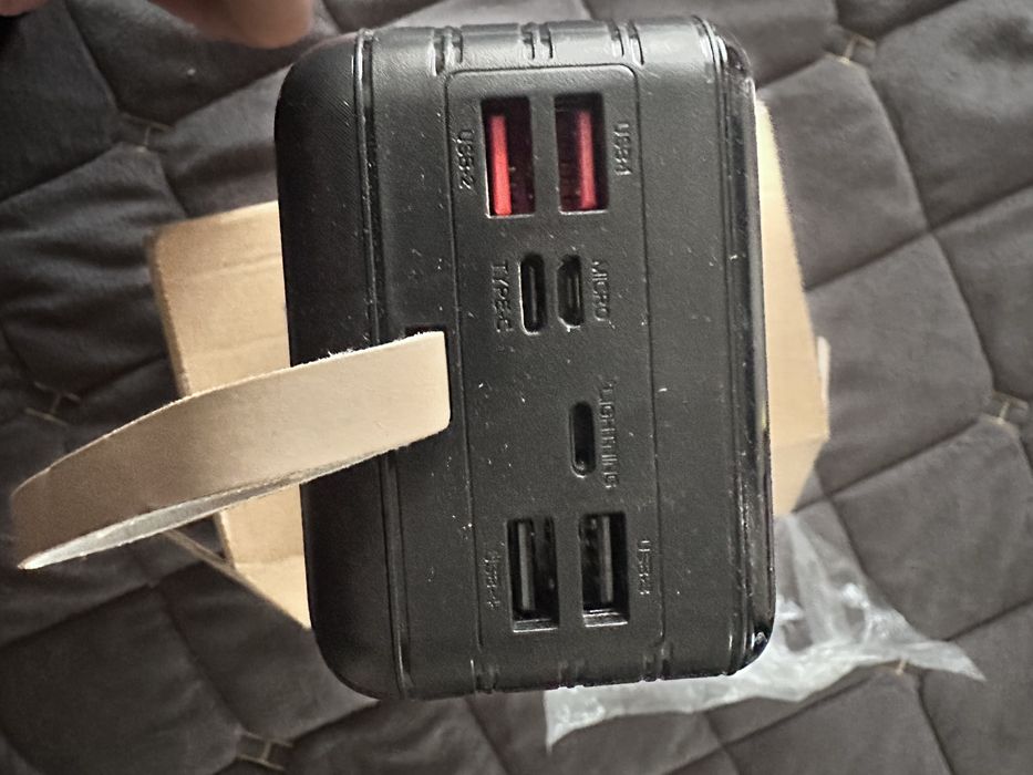 Павербанк Power bank 4 роз'єми I-Battery 100000 mAh 1,2кг