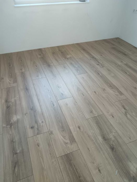 Układanie Paneli , podłóg winylowych , sprawnie , niedrogo .