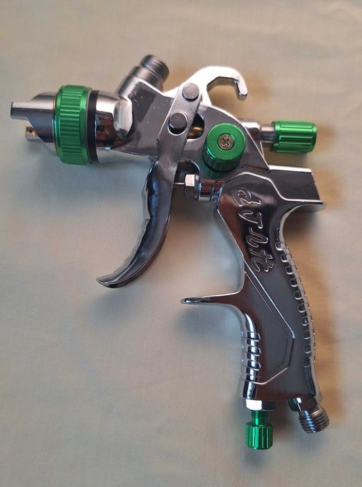 Пистолет покрасочный Краскопульт 1.4+1.7+2.0+2.5 В комплекте