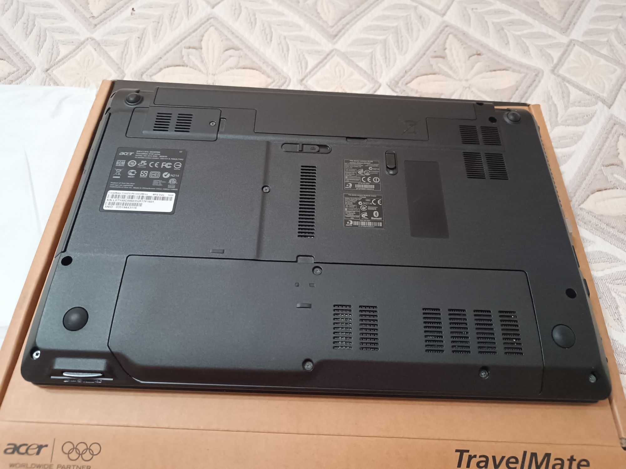 Ноутбук Acer TravelMate 5740ZG