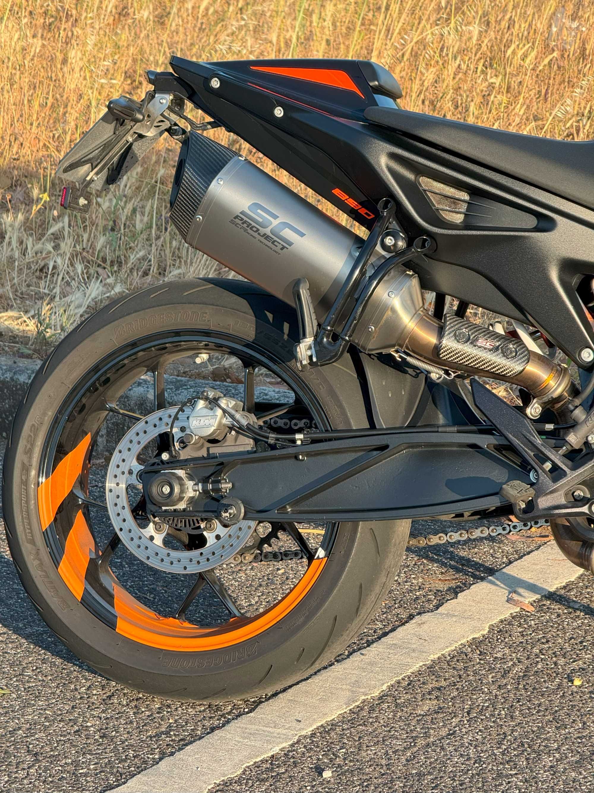 KTM Duke 890 [2022]