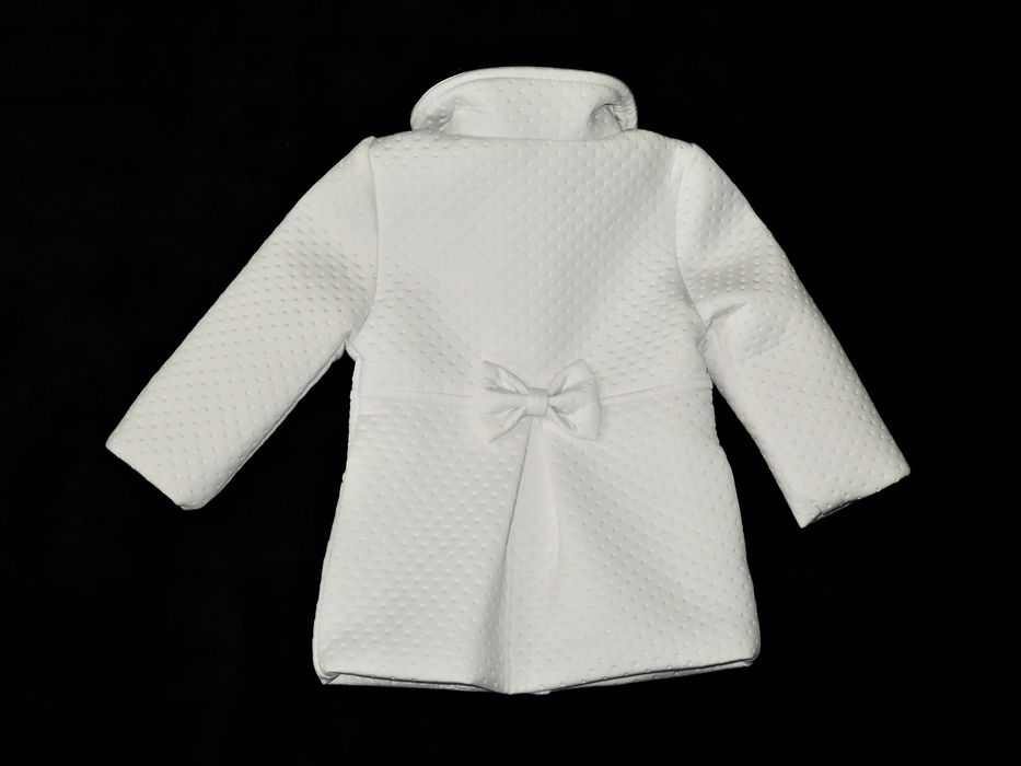 Śliczny biały płaszcz kurtka 74 chrzest  3-6 święta