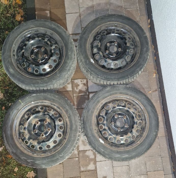 Koła zimowe felgi stalowe 5x114,3 16 Opony 205/55R16 91 T Nokian 3PMFS