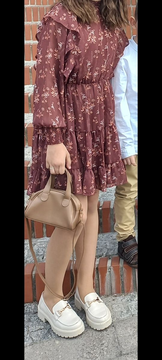 Sukienka Reserved 34