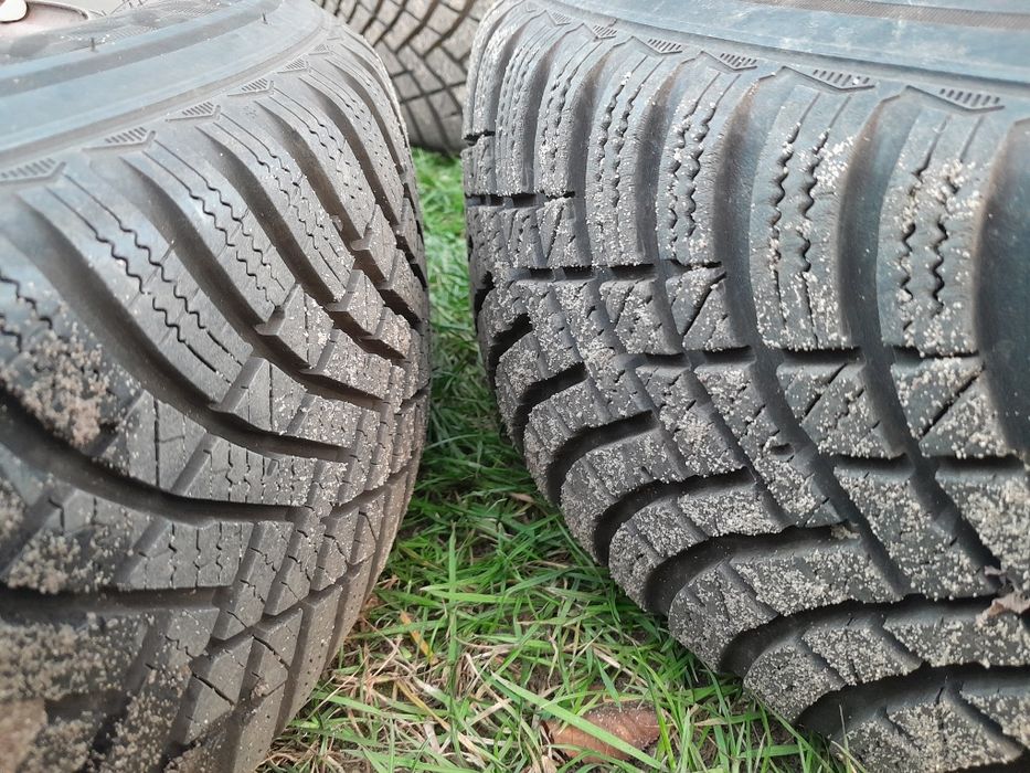 Oryg. koła 195/65/15 5x112 Golf V opony zima 22r.