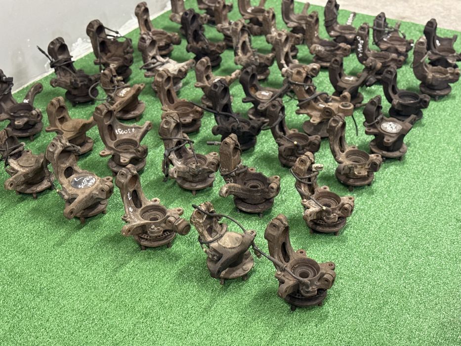 Форд Фокус 2 ступиця поворотний кулак цапфа