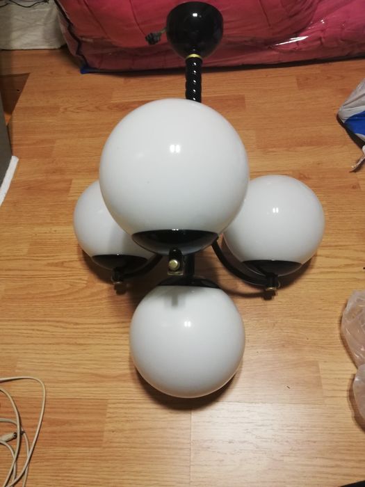 Lampa wisząca  na 4 żarówki