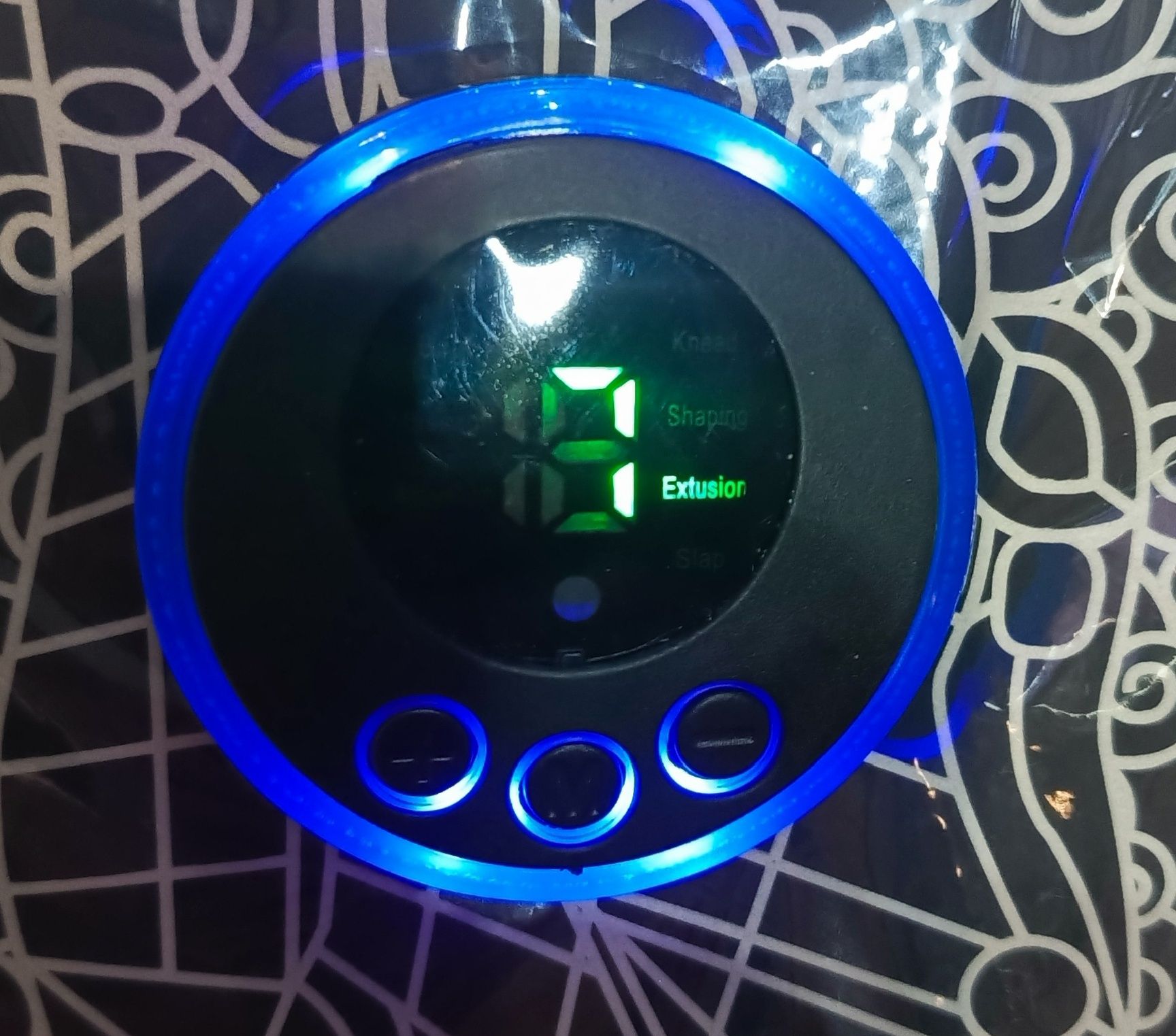 Elektryczna mata do masażu stóp.