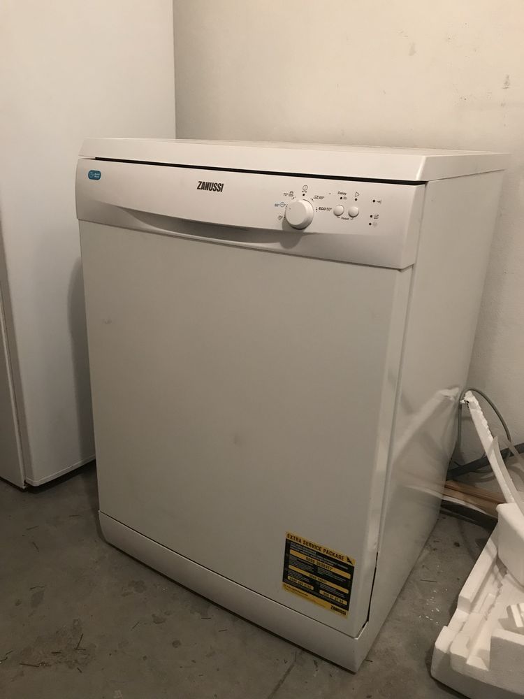 Máquina Lavar Loiça Zanussi