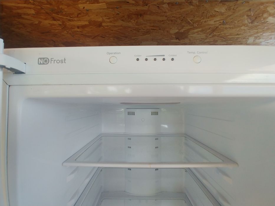 Холодильник Samsung