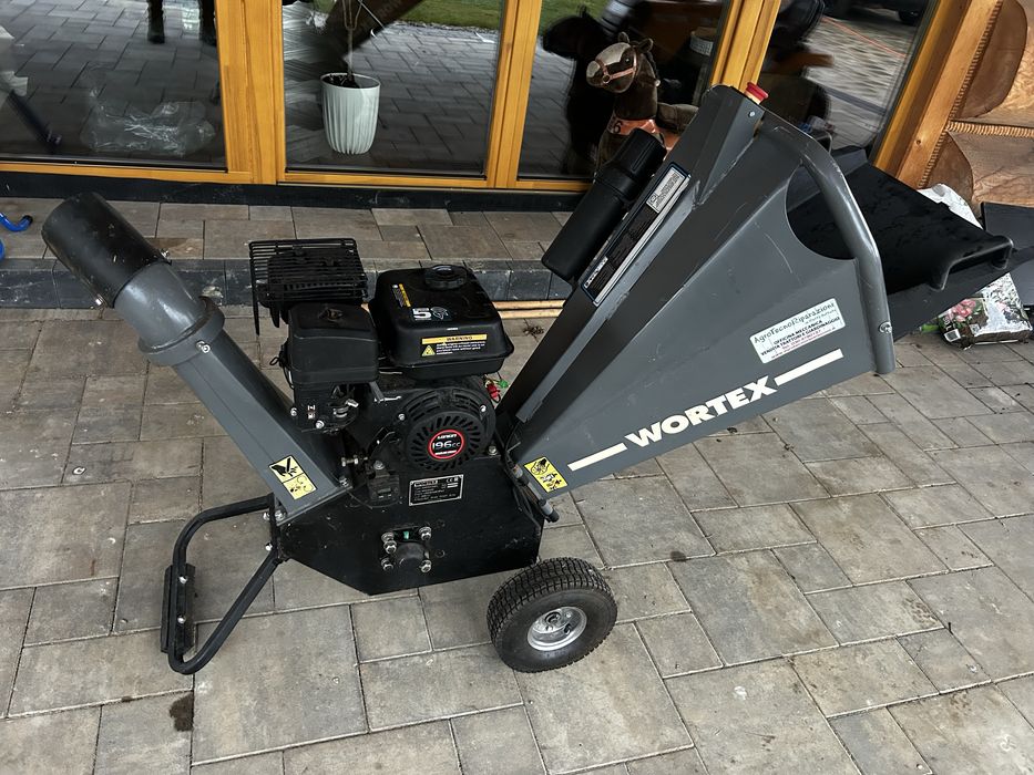 Rozdrabniacz spalinowy do galezi