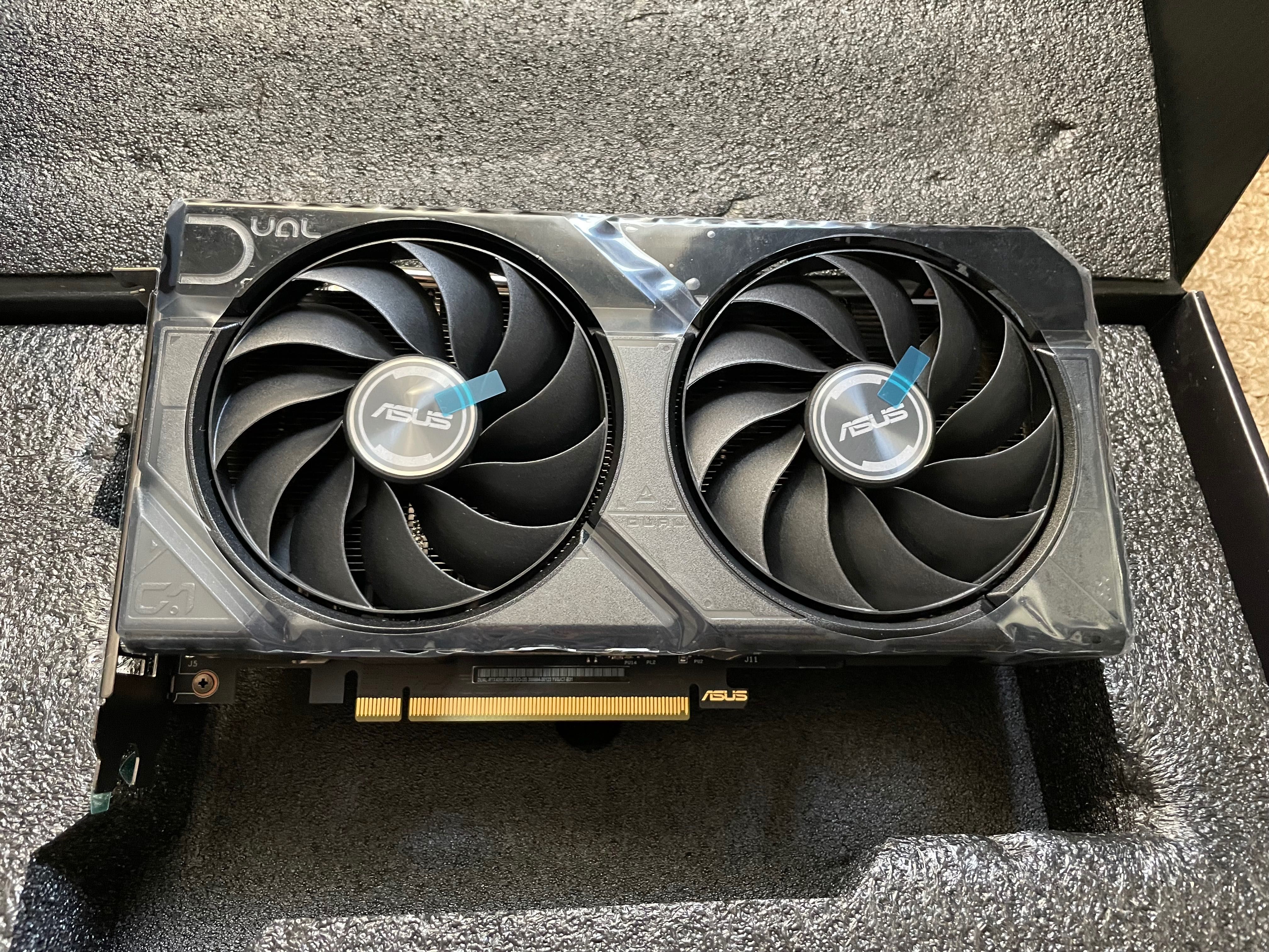 Відеокарта Asus GeForce RTX 4060 Asus DUAL EVO OC, 8Gb GDDR6
