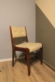 Vintage krzesło tekowe Erika Bucha - stylowe i wygodne!