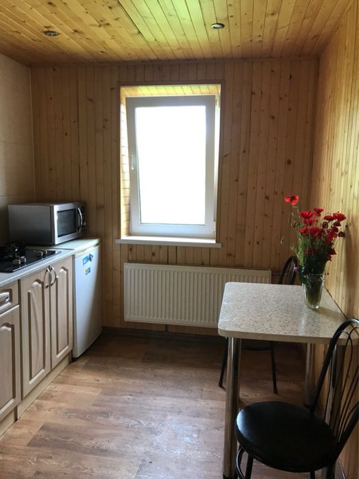Здам 2к квартиру довгостроково центр КОМУНАЛЬНІ ВКЛЮЧЕНІ У ВАРТІСТЬ