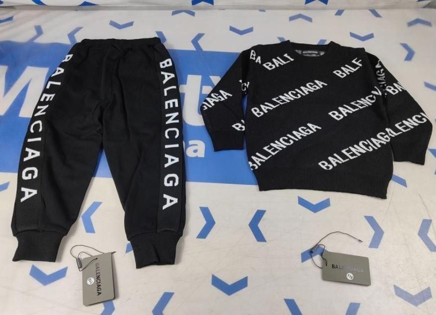 Костюм balenciaga