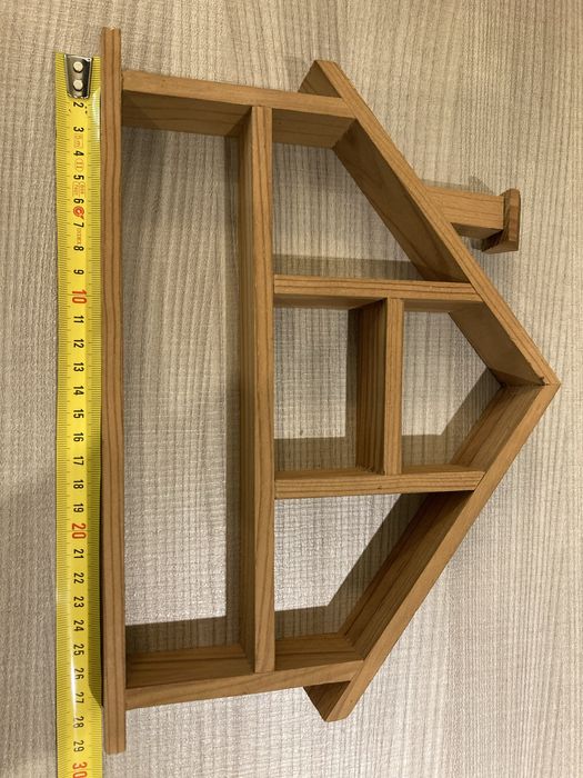 Suporte de parede em madeira