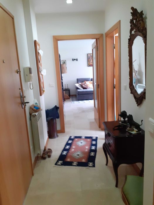 Arrenda-se Apartamento Mobilado junto ao Casino