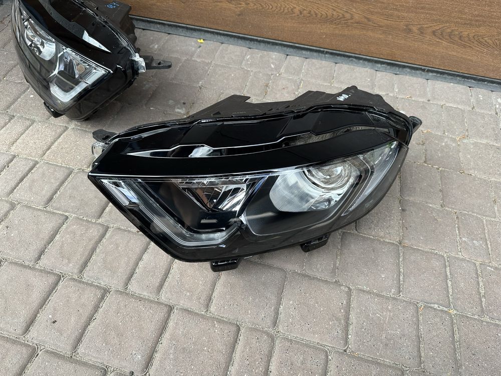 Refkektor Lampa Prawa Lewa Full LED Bi-Xenon Ford Ecosport ST Idealny!