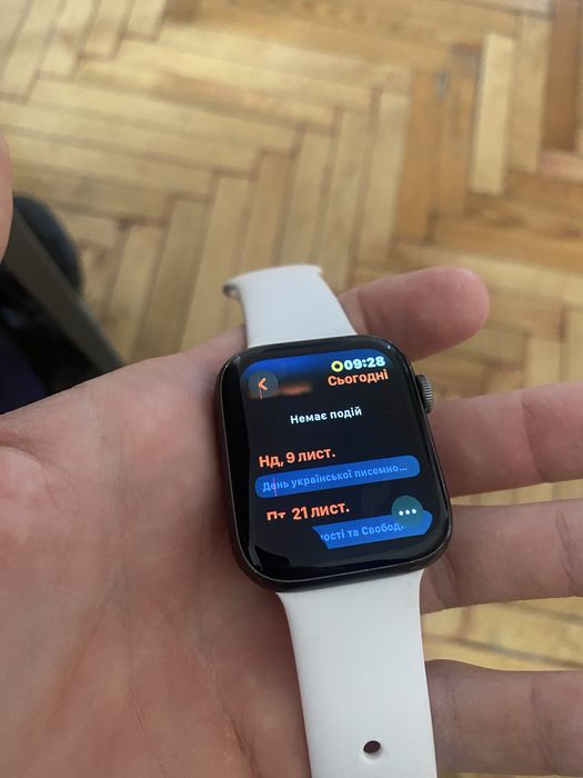 apple watch 4 44mm NFC GPS