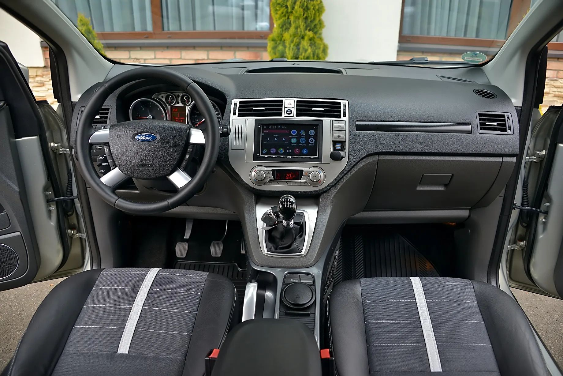 Ford Kuga 2.0TDCi 140KM 4X4 TITANIUM Kamera NAVI Alu 18 PDC Skóra HAK z Niemiec!