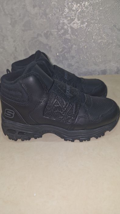Ботінки для хлопчика SKECHERS демі на флісі.Стан новий.30р