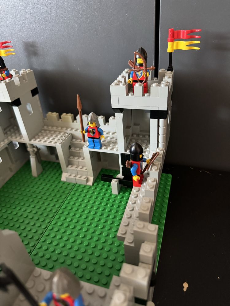 Lego 6080 siwy zamek castle