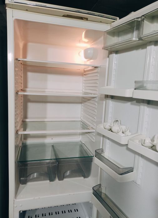 Холодильник Атлант 1,75 м.