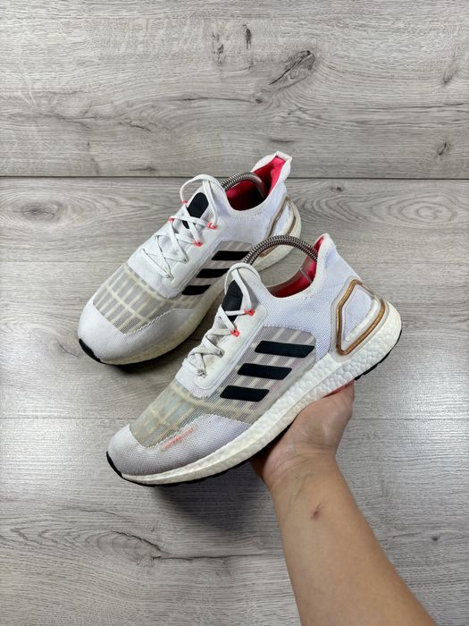 Adidas UltraBoost чоловічі кросівки 42.5 розмір