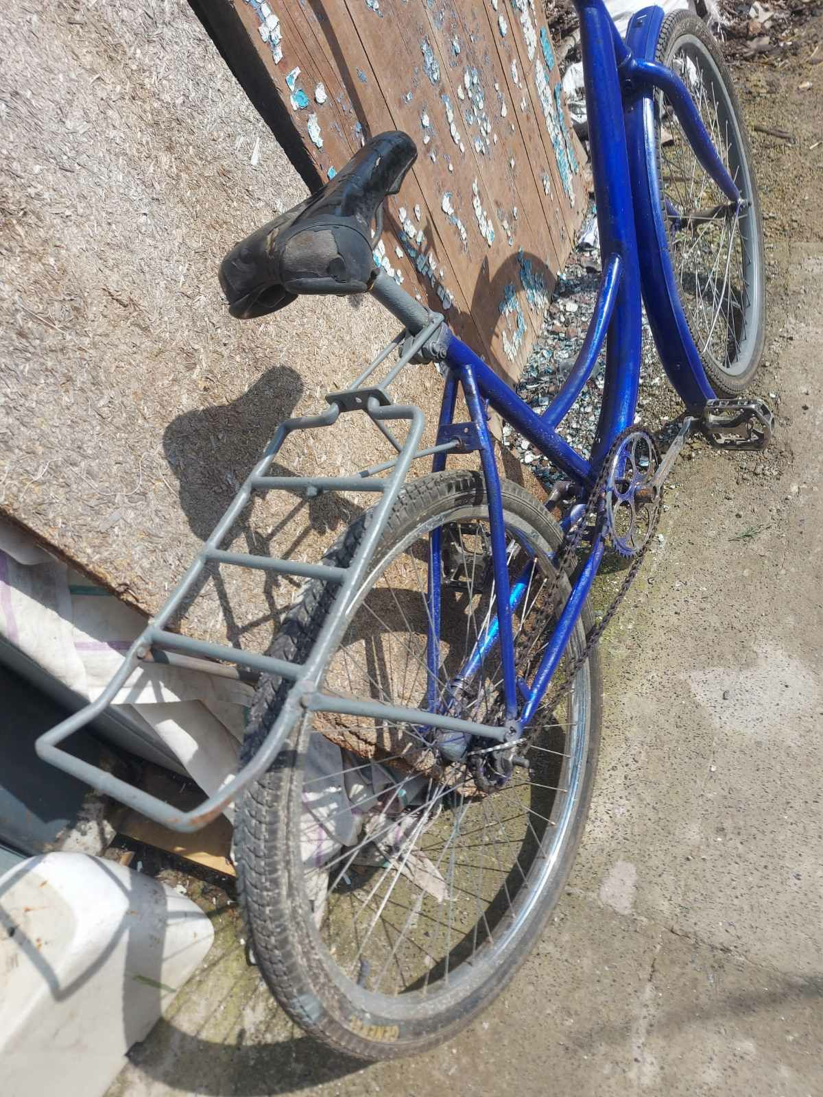 Велосипед с багажником синего цвета 26 колёса заниженная рама