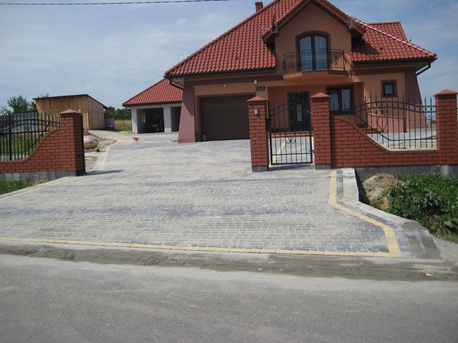 Układanie kostki brukowej,brukarstwo,minikoparka,roboty ziemne