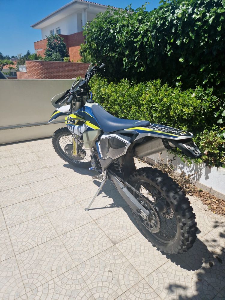 HUSQVARNA FE 250