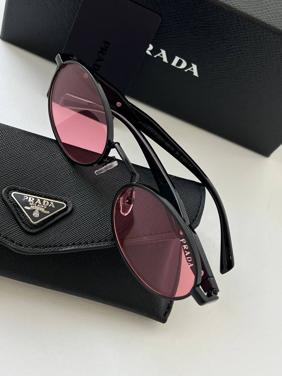 Трендові окуляри овали prada