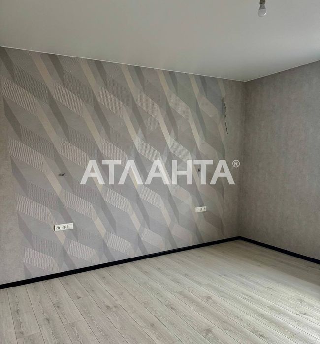 В продаже новый дом в центре Нати