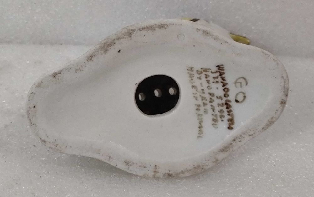 Paliteiro em louça de Viana do Castelo