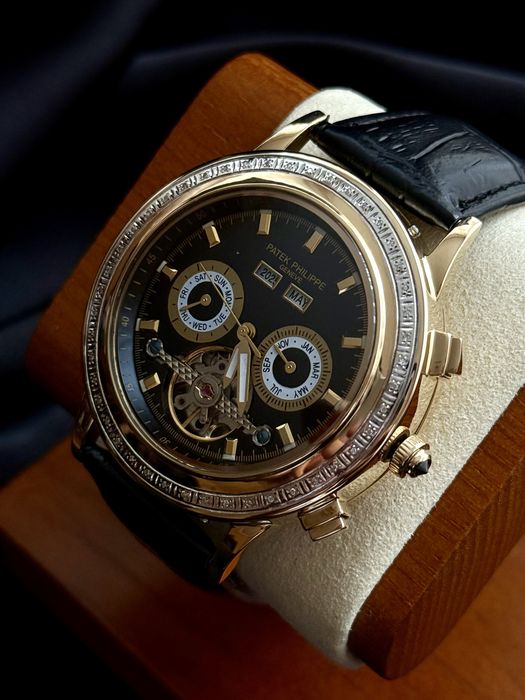 Золотые часы Patek Philippe 585