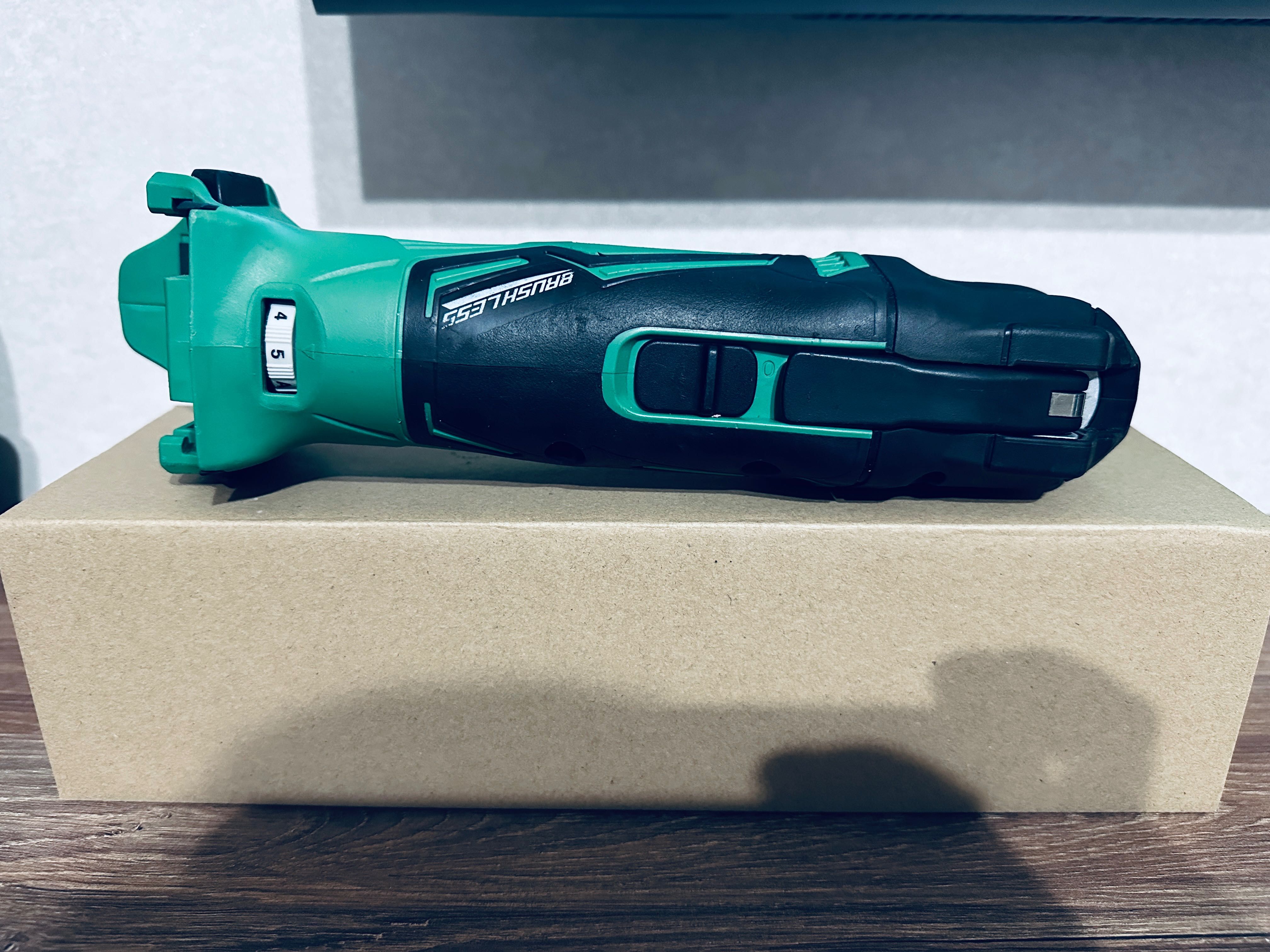 Реноватор HPT Metabo CV 18DBL