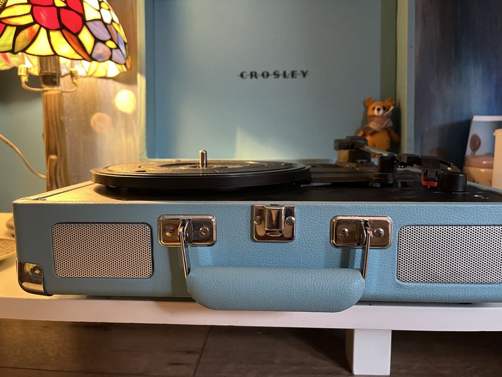 Вініловий програвач Crosley Cruiser Plus with Bluetooth
