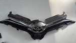 Atrapa / grill przedni Toyota Auris II FL