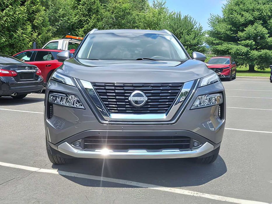 Nissan Rogue      2022