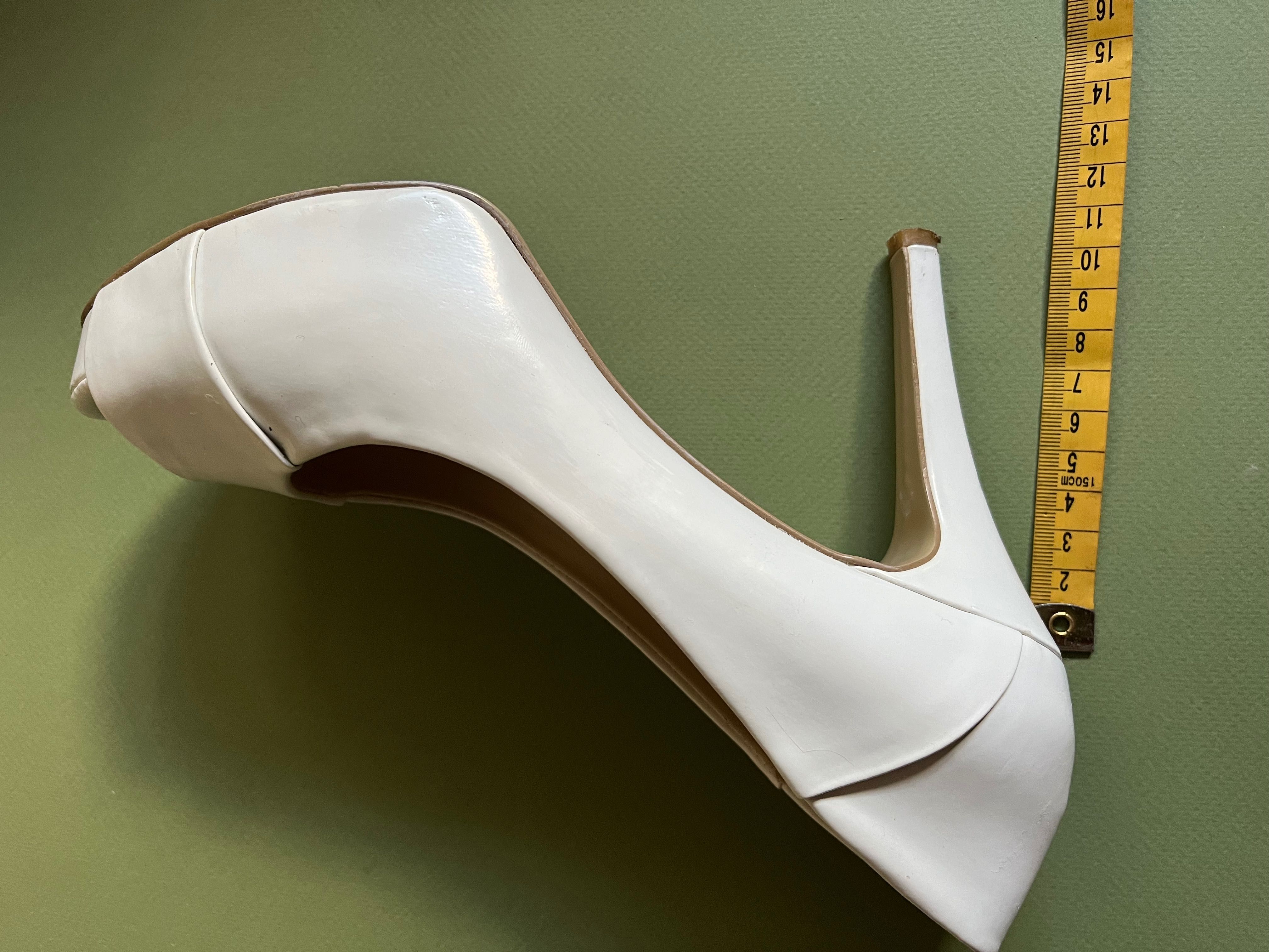 Czółenka ślubne białe 39 Nine West