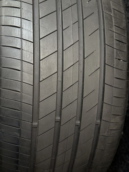 255/40 R21 235/45 R21 Volkswagen ID4 AUDI Q4 SQ4 E-tron.