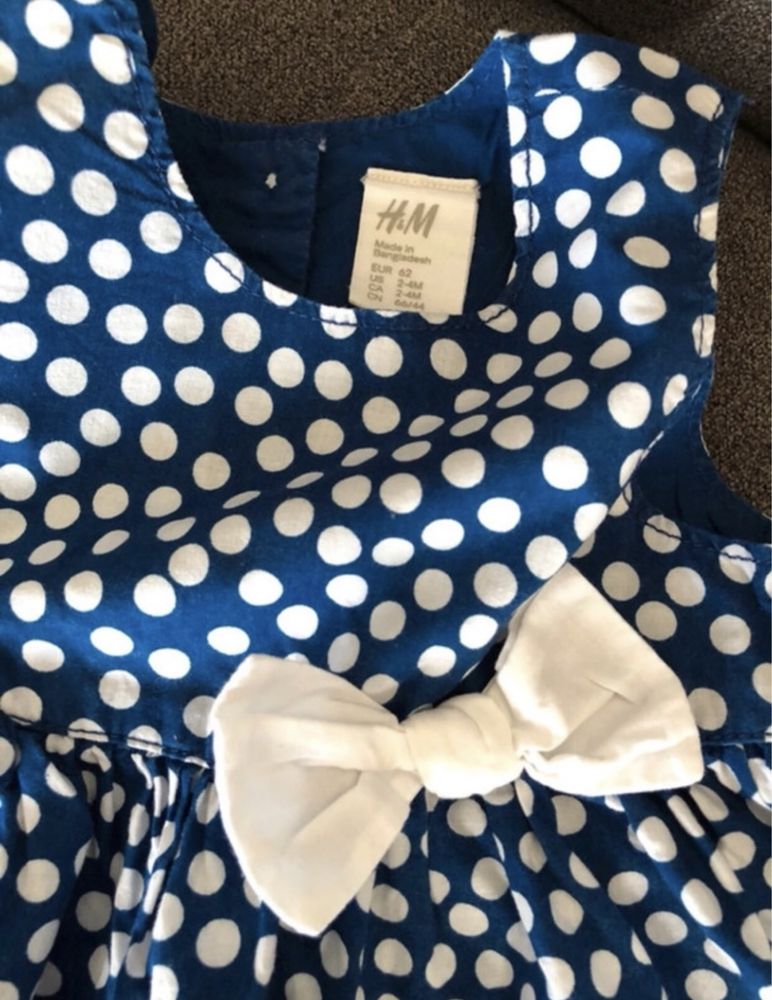 Sukienka niemowlęca rozkloszowana groszki kokardka H&M 62