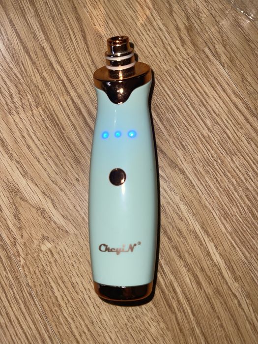 Інстумент для видалення чорних точок