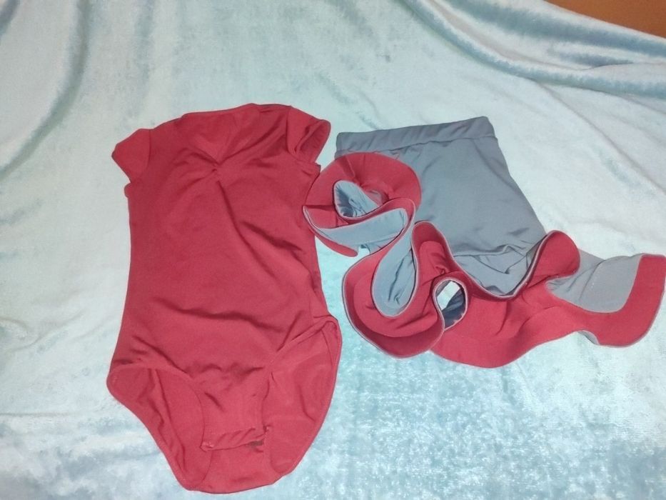 тренувальний костюм 140 новий