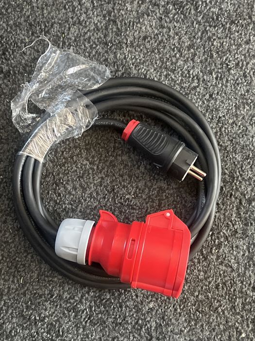 Gniazdo do ladowarek z 400v na 230v 16a do aut