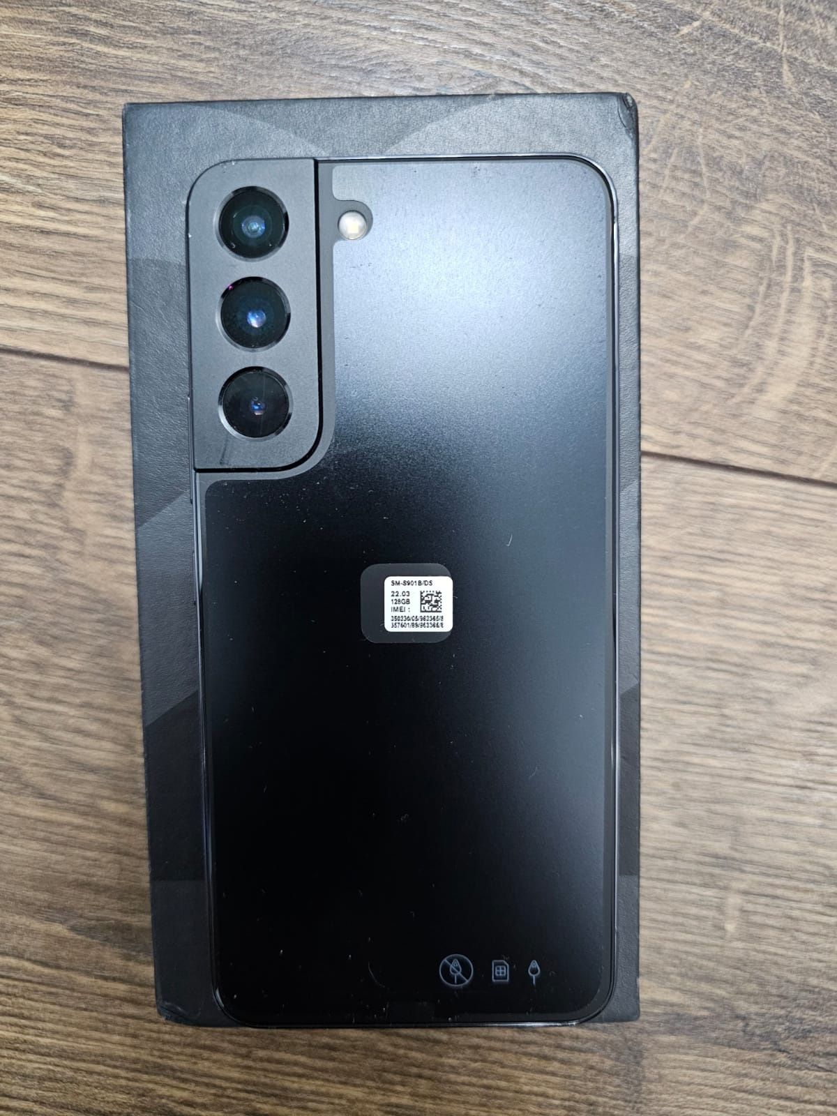 Samsung Galaxy S22 128GB Phantom Black Jak nowy