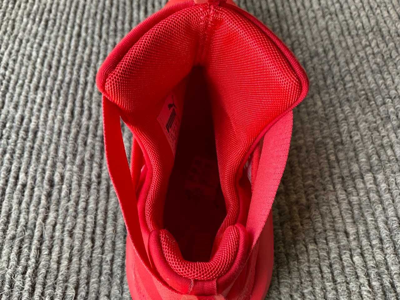 Кросівки PUMA  40р