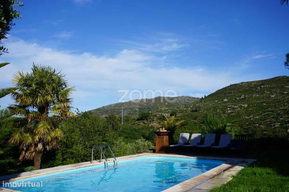 Duas moradias c/ piscina e vista deslumbrante | S. João d’Arga,Cami...